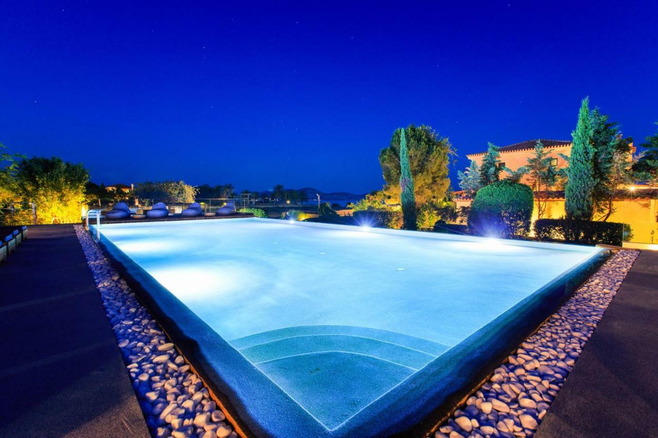 180 South Seaside 4* Thermisía